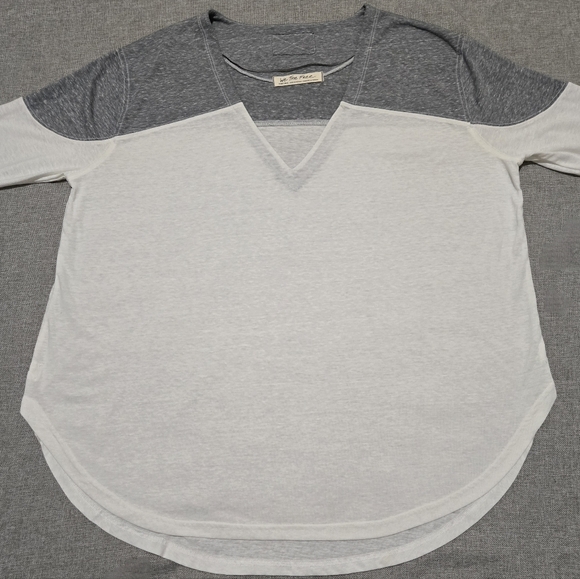WE THE FREE Oversized Raglan Sleeve Tee V-Neck Gray White Size Extra Small - Picture 7 of 10